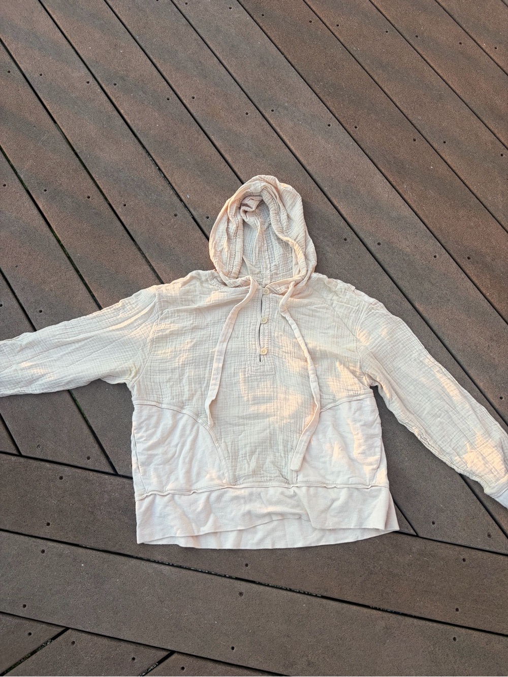 Urban Outfitters Light Yellow Hooded Women's Sweater (XS but fits like a M)